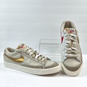 Nike Blazer Low 77 Shoes Mens Size 10 Lt Bone Red Gold DH4370-002 Sneakers